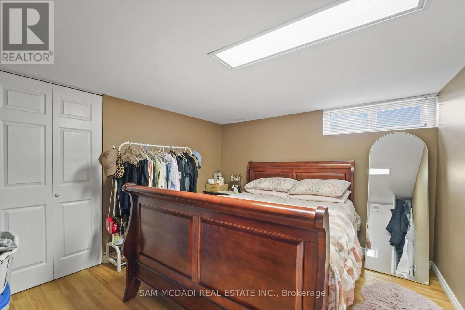 2230 BRITANNIA ROAD WEST Image 9