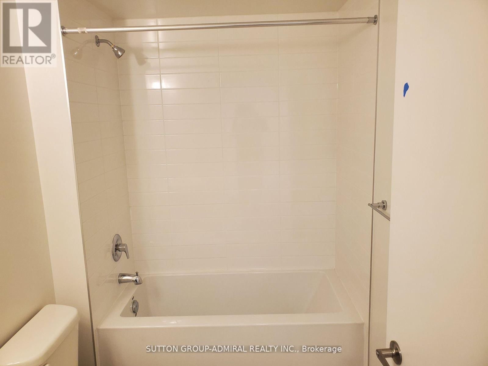 A406 - 160 CANON JACKSON DRIVE Image 12