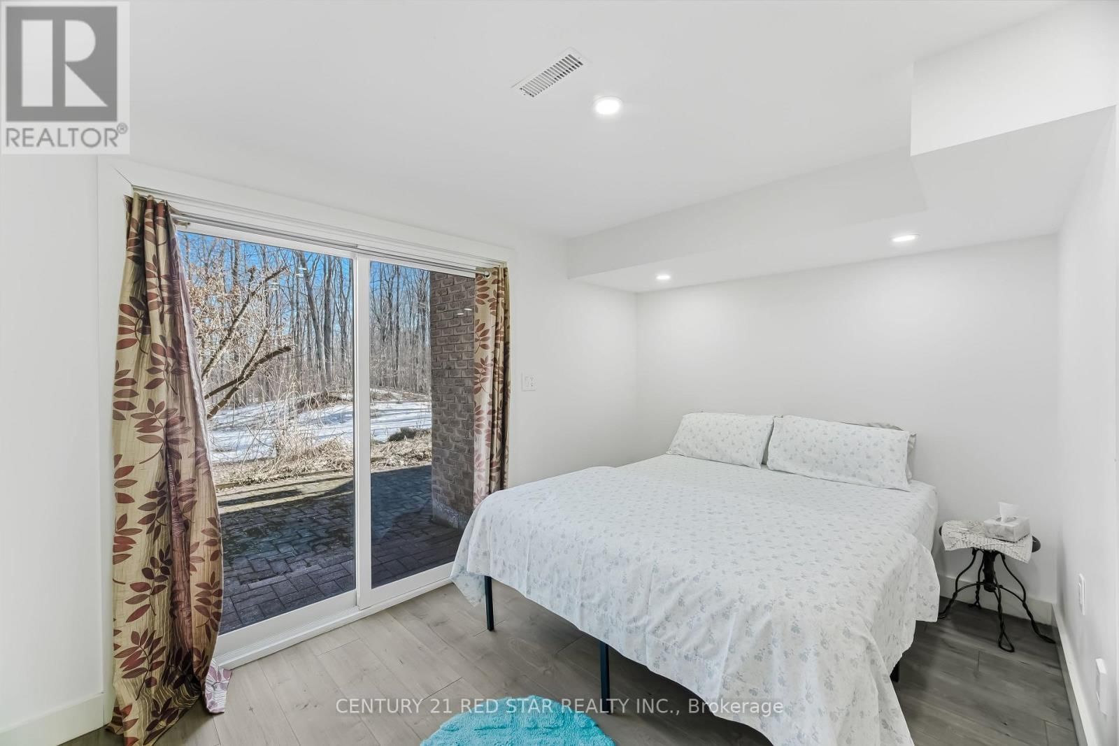 877 THE GRANGE SIDEROAD Image 40