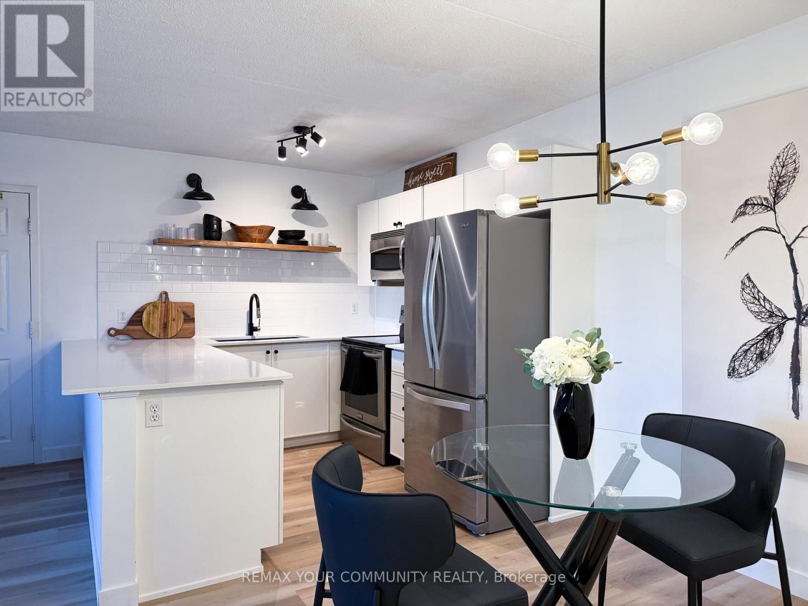 210 - 1800 WALKER'S LINE Image 1