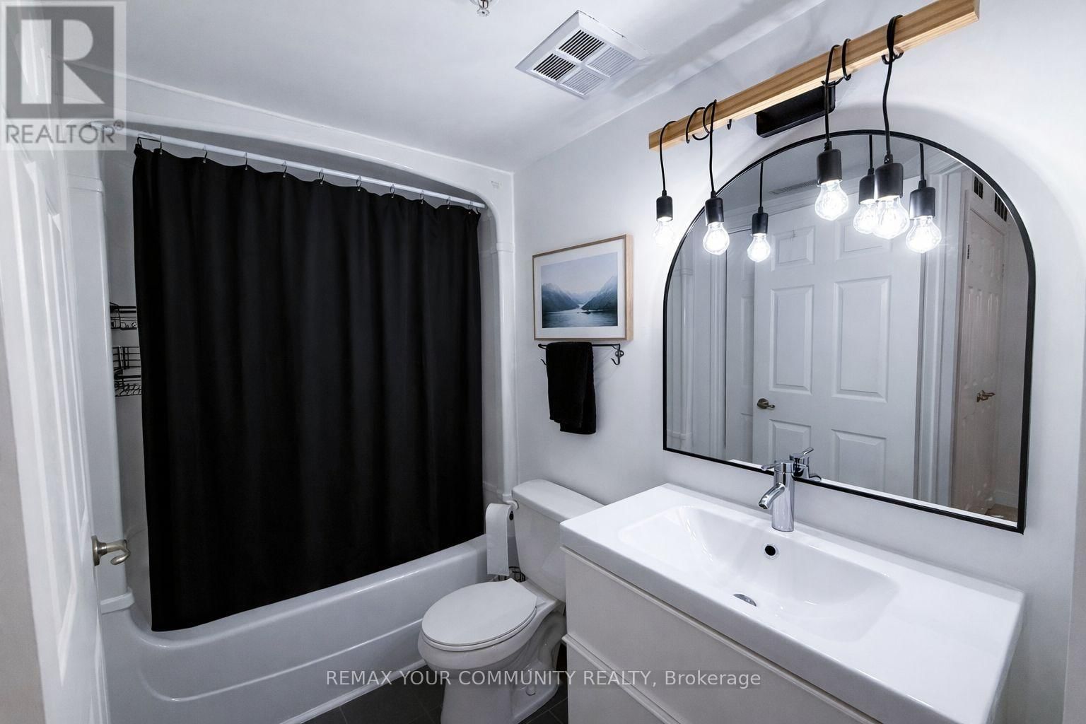 210 - 1800 WALKER'S LINE Image 14