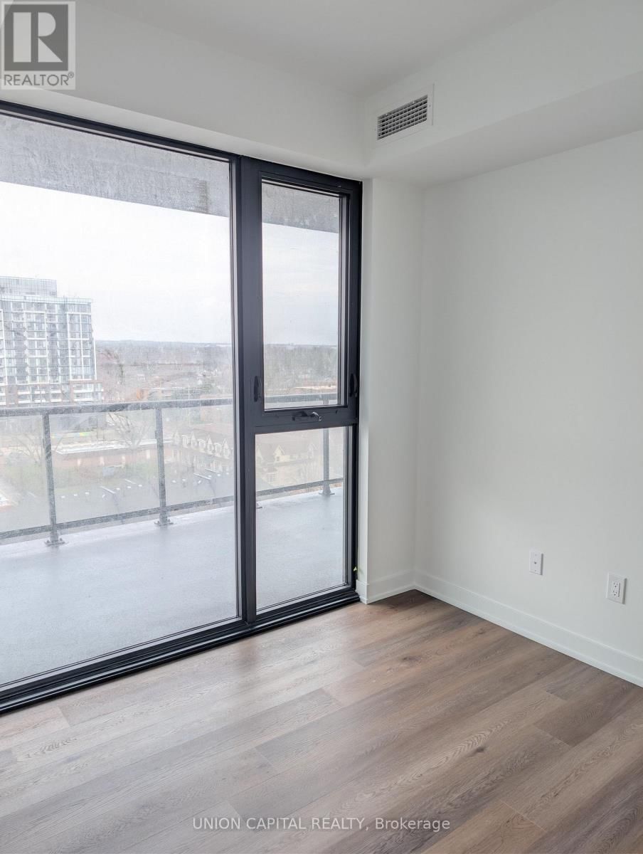 801 - 2075 LAKESHORE ROAD Image 13