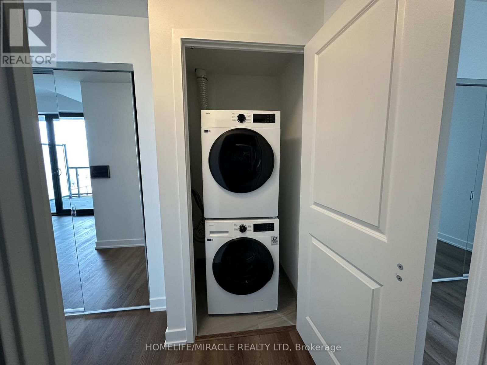 603 - 2075 LAKESHORE ROAD Image 18