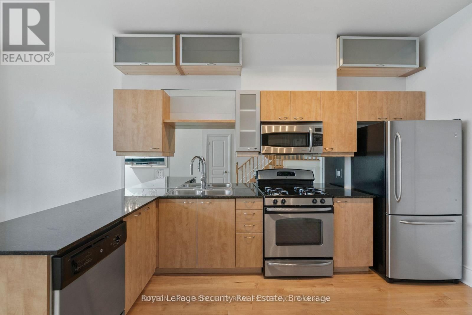 511 - 437 RONCESVALLES AVENUE Image 10