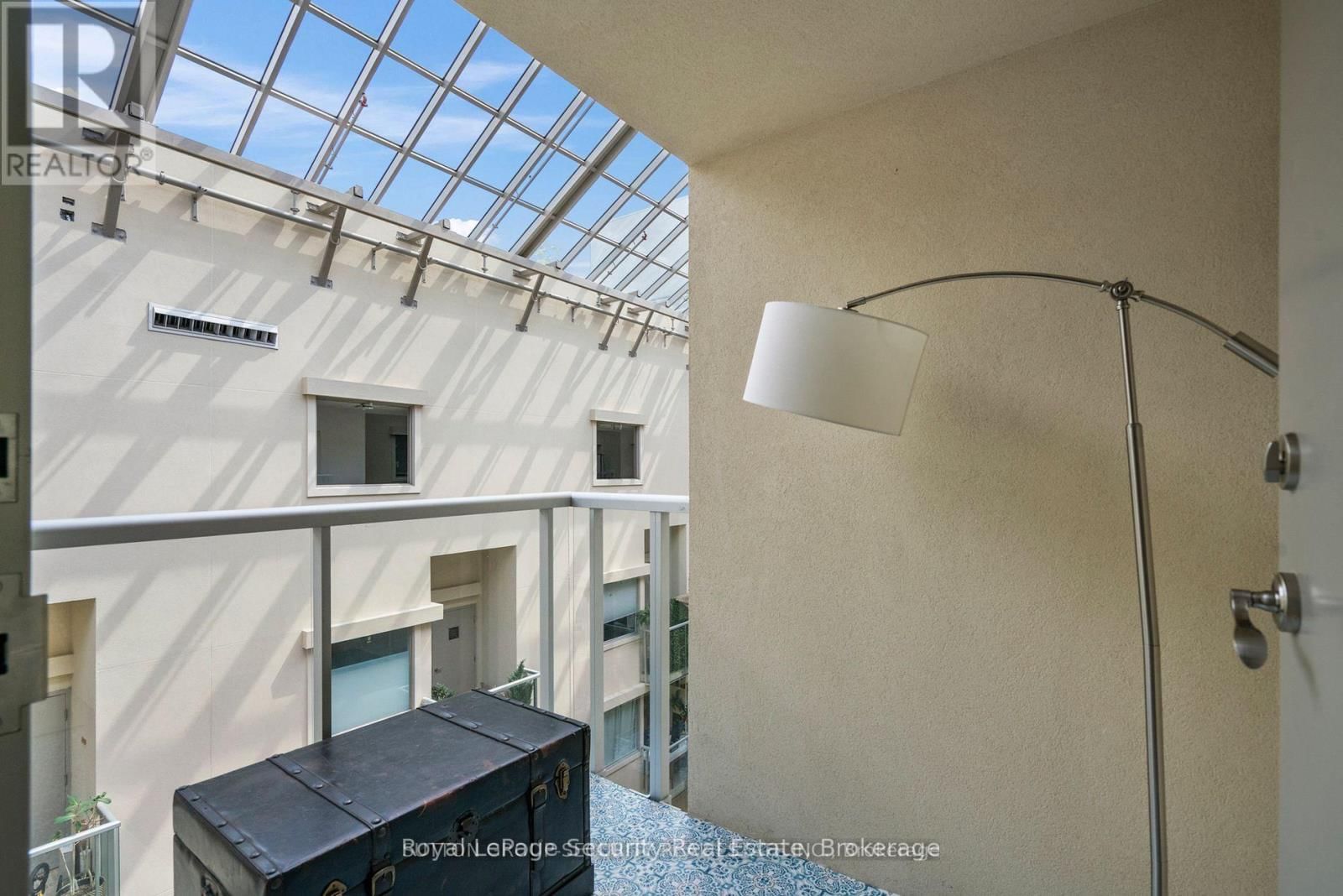 511 - 437 RONCESVALLES AVENUE Image 23