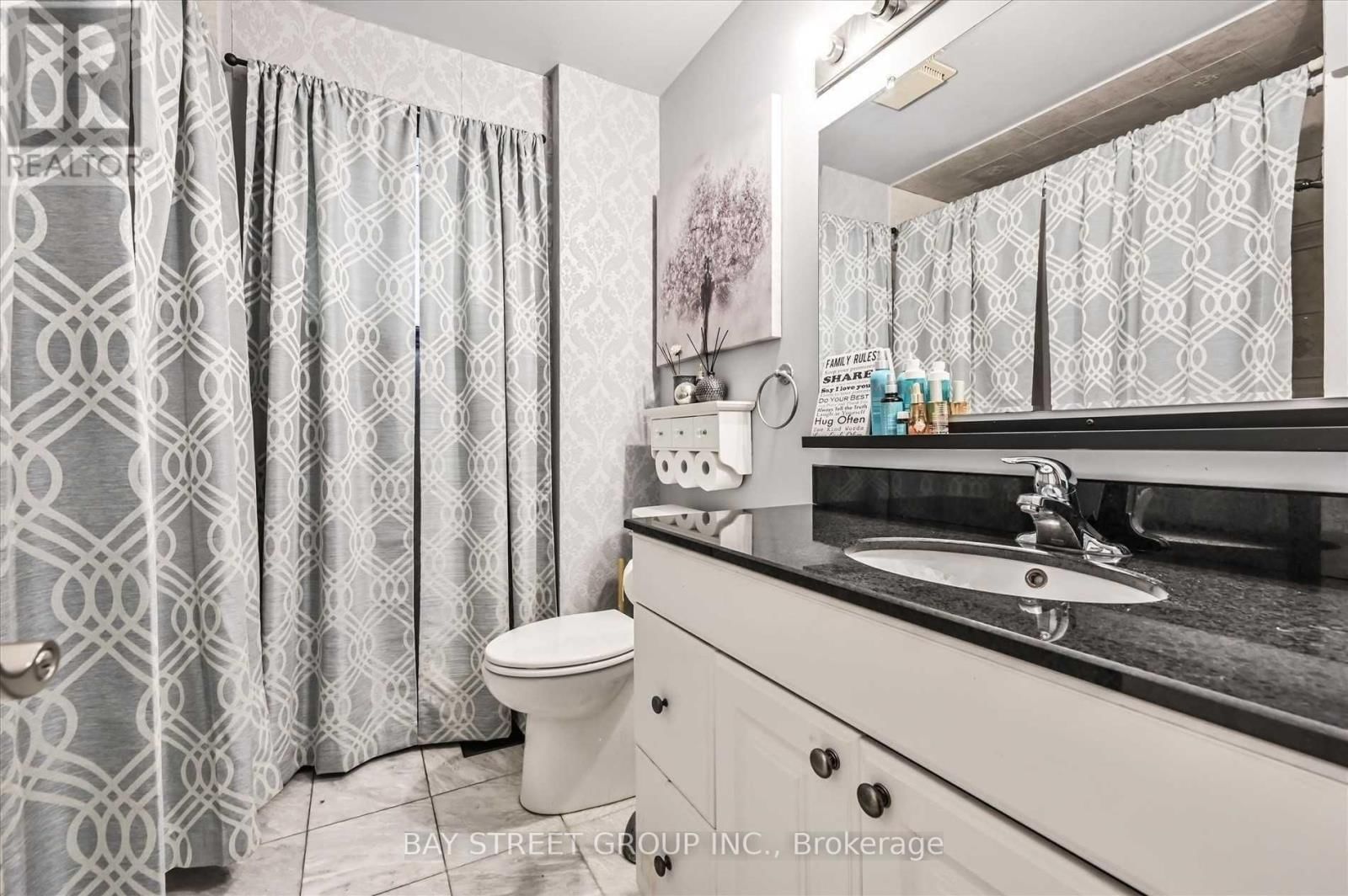 39 BARRINGTON CRESCENT Image 20