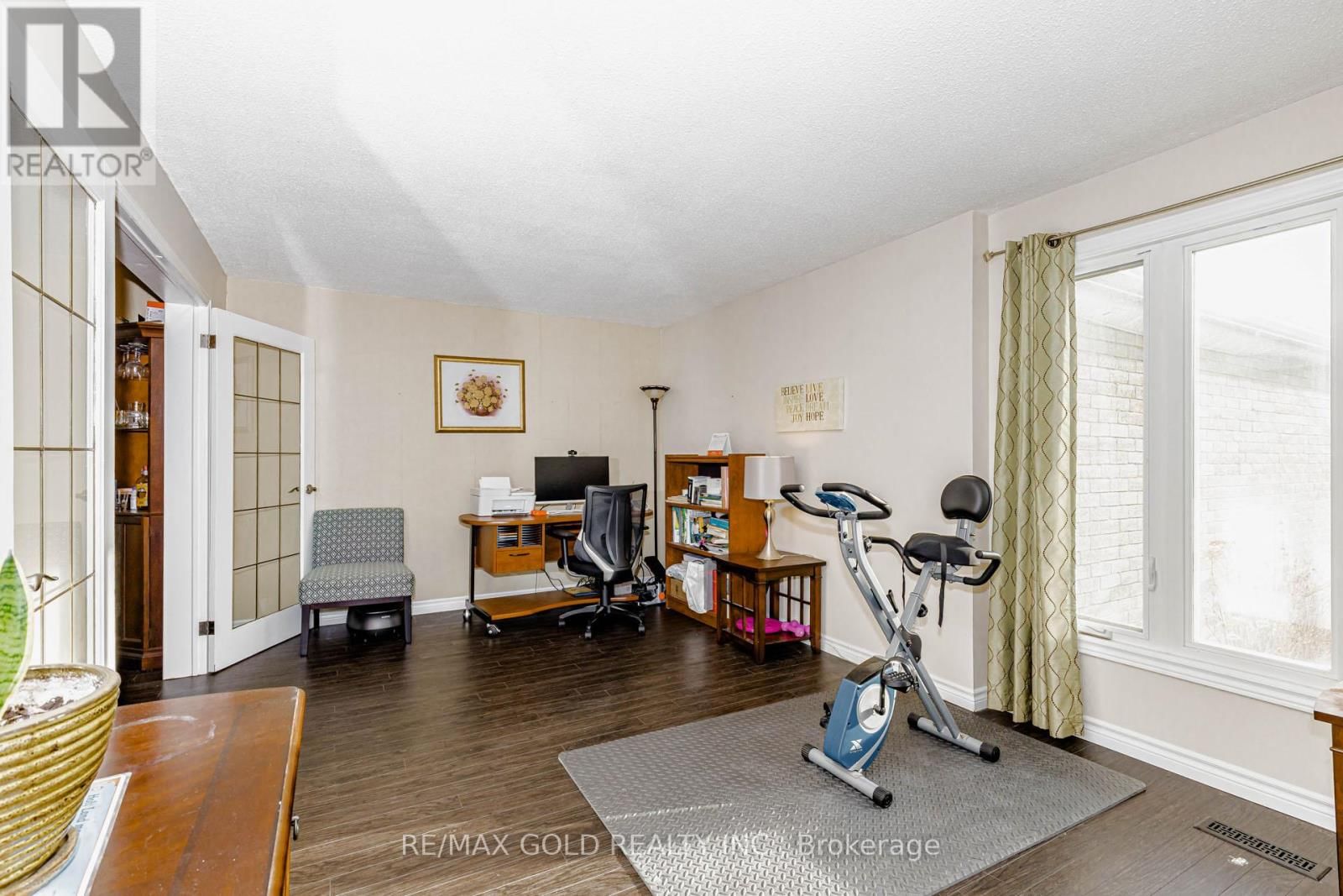 6 NUTMEG STREET Image 10