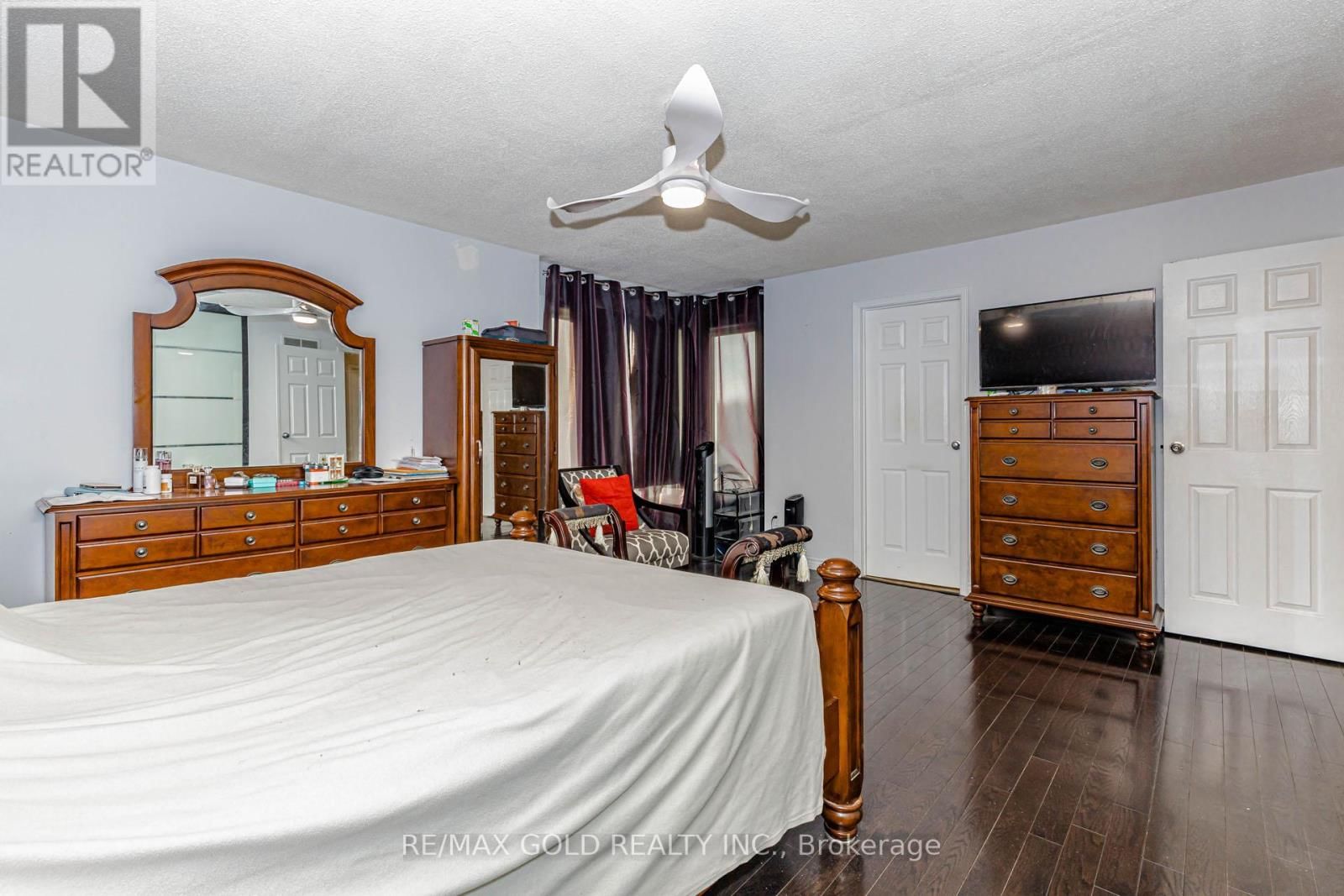 6 NUTMEG STREET Image 31