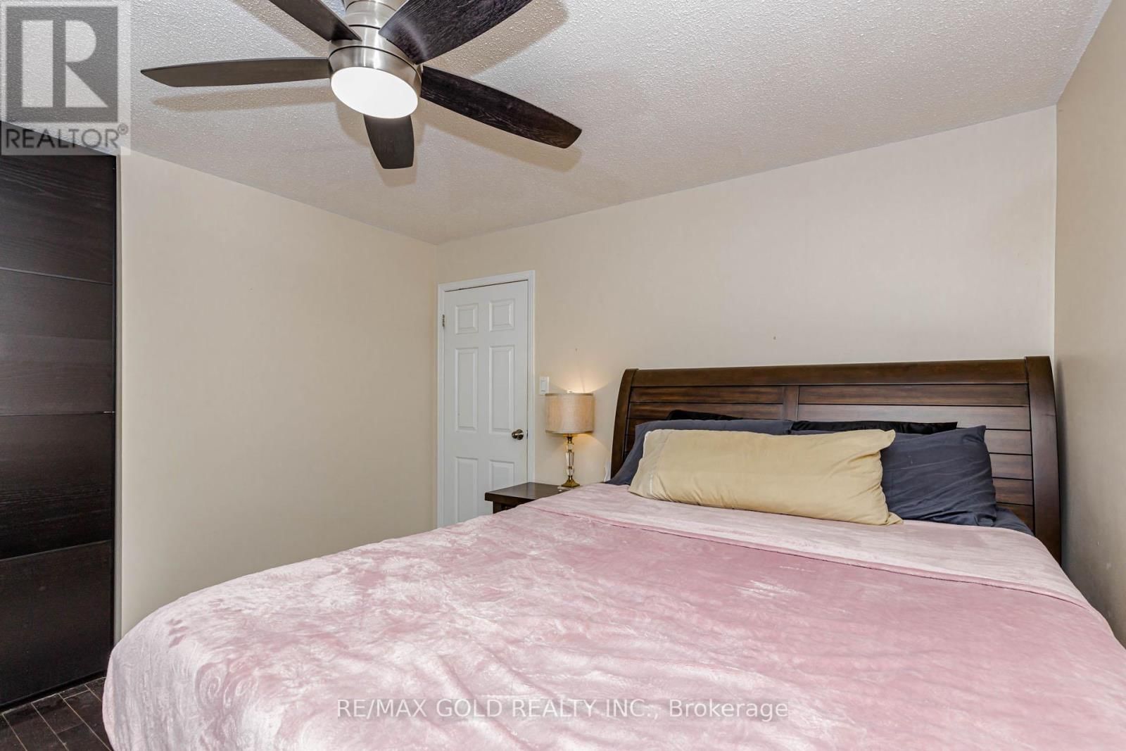 6 NUTMEG STREET Image 35