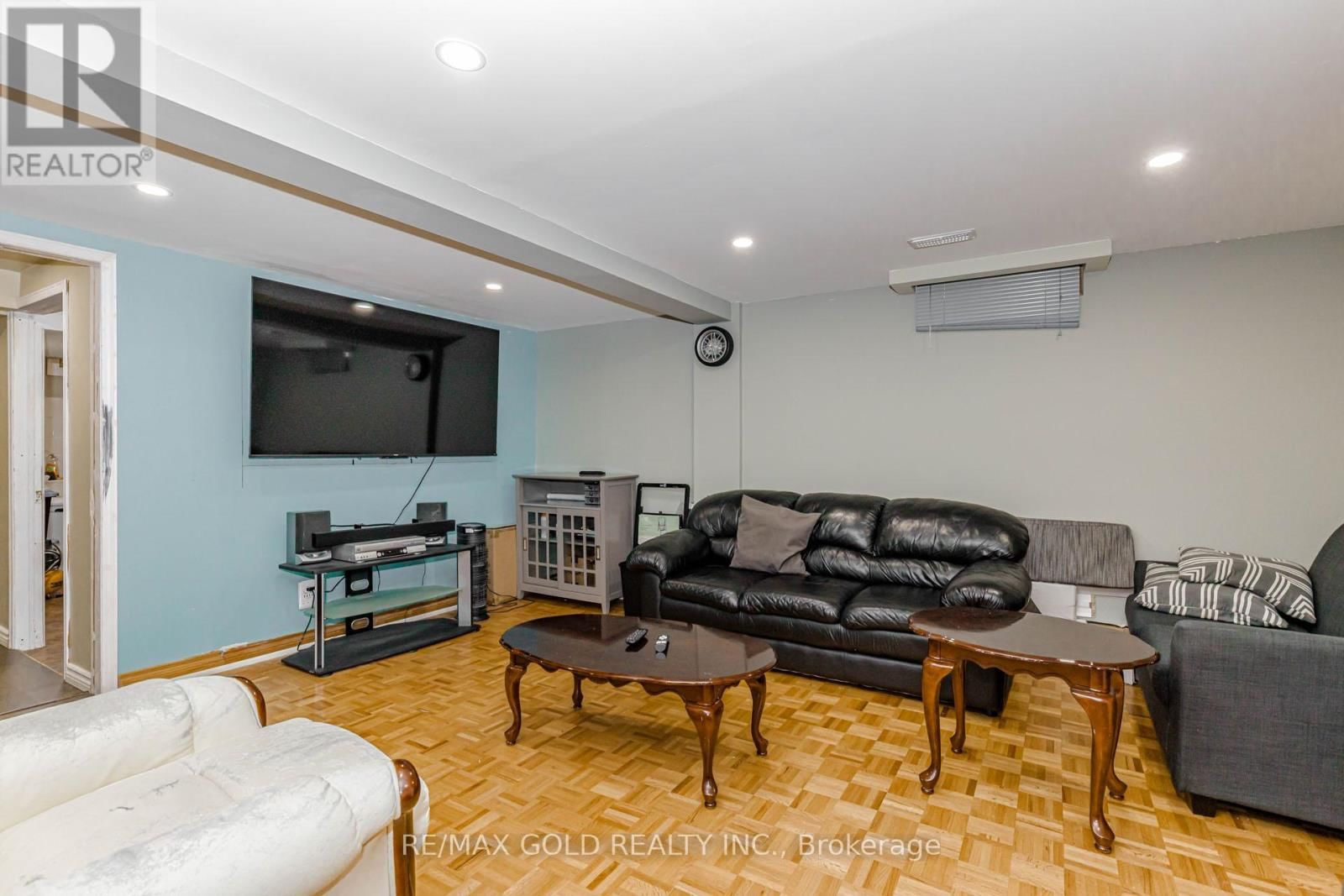 6 NUTMEG STREET Image 39