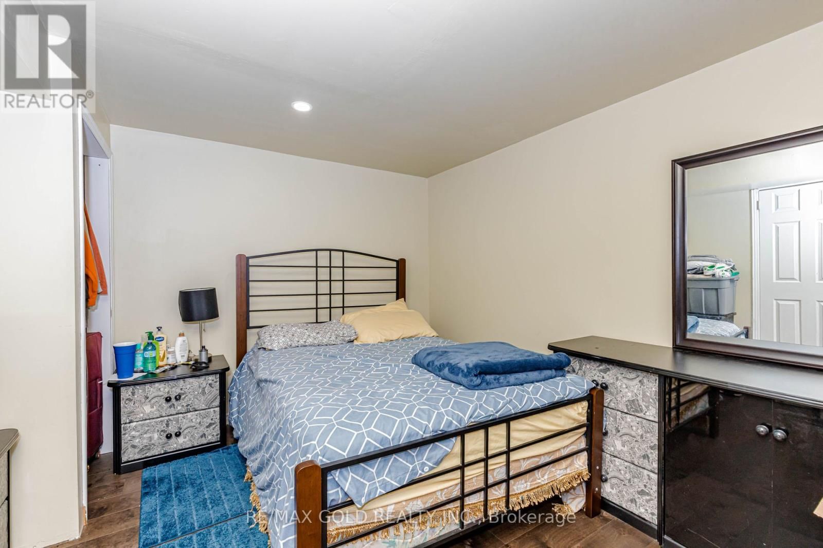 6 NUTMEG STREET Image 42