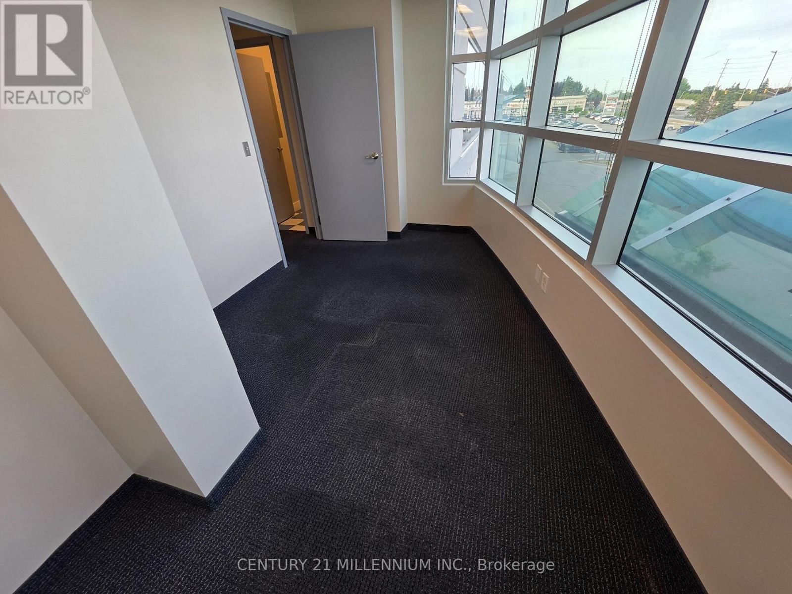 212 - 2250 BOVAIRD DRIVE EAST Image 28