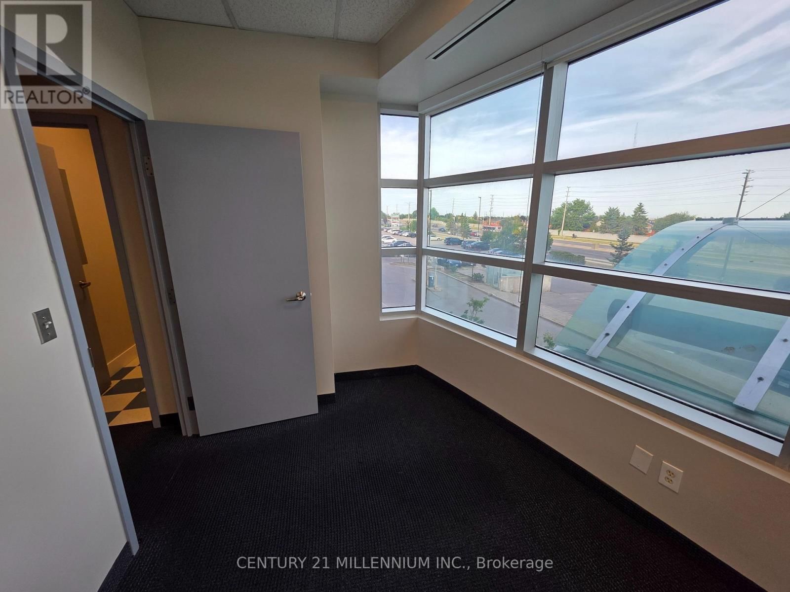 212 - 2250 BOVAIRD DRIVE EAST Image 29