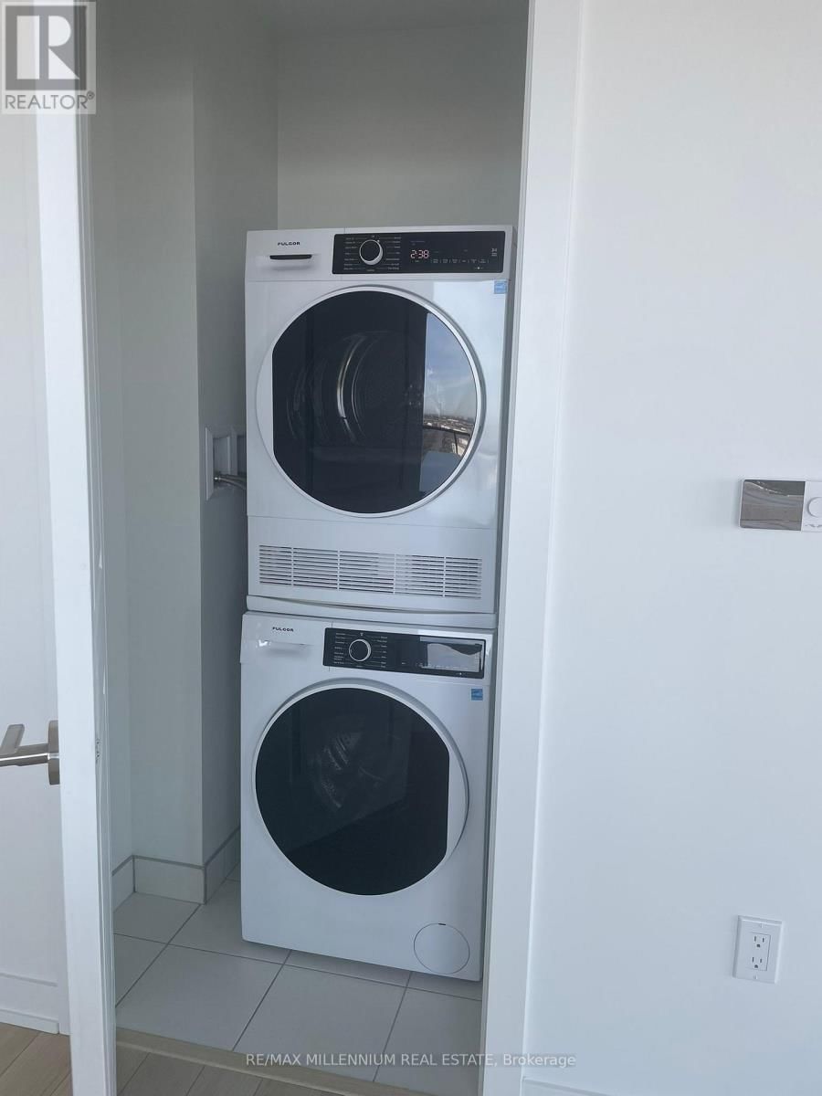 1902 - 15 SKYRIDGE DRIVE Image 25