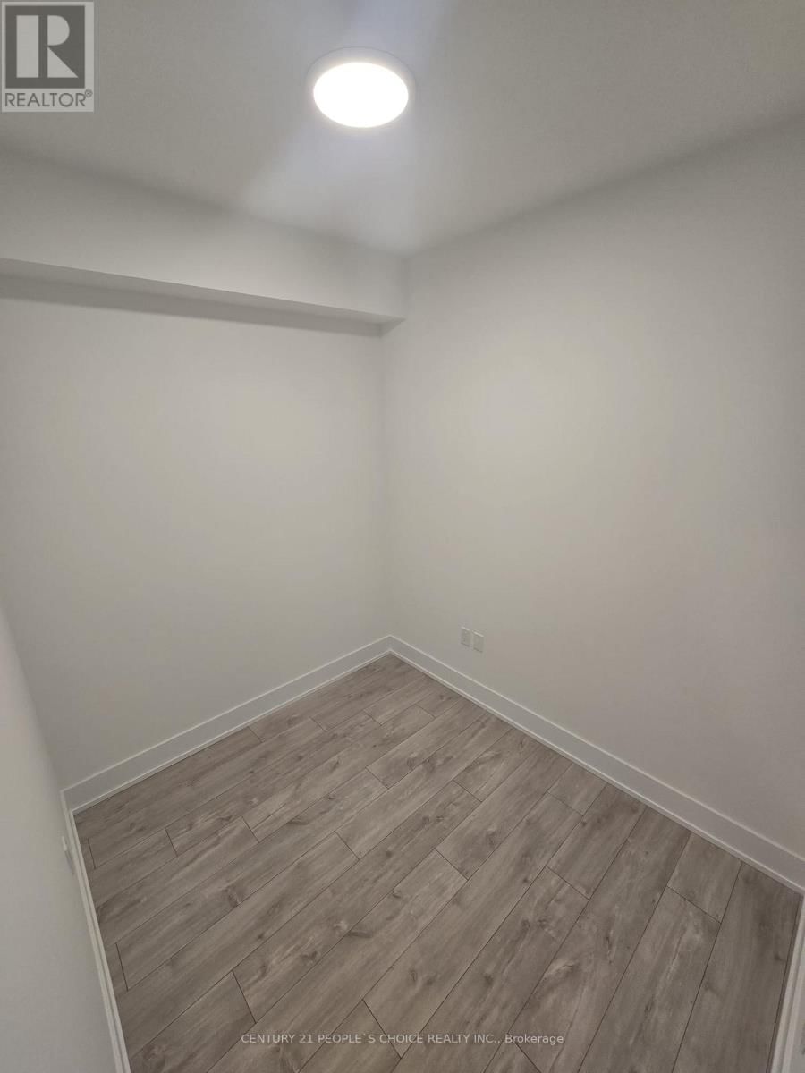 622 - 858 DUPONT STREET Image 14