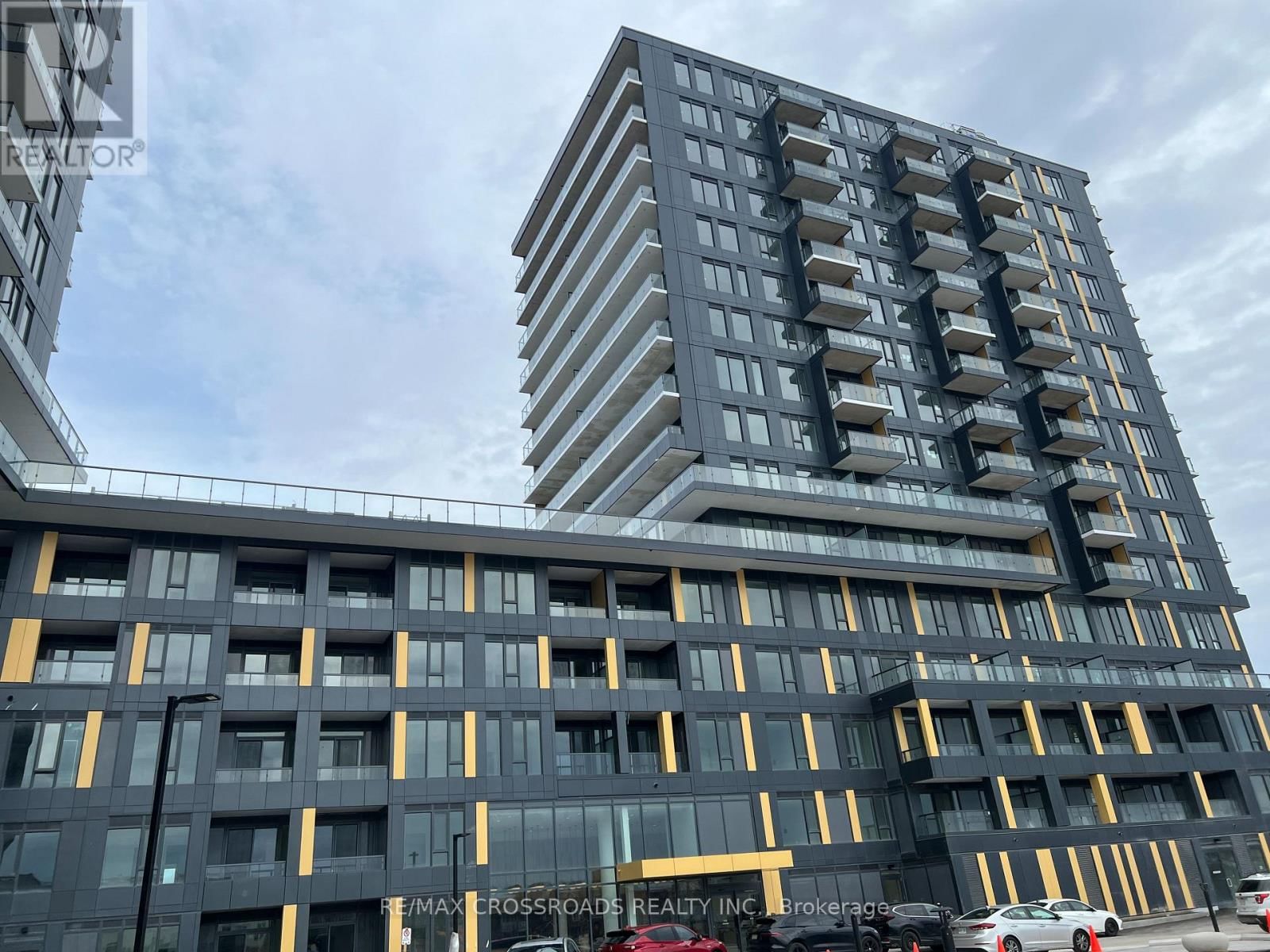 322 - 4878 POWERS COMMON Image 1