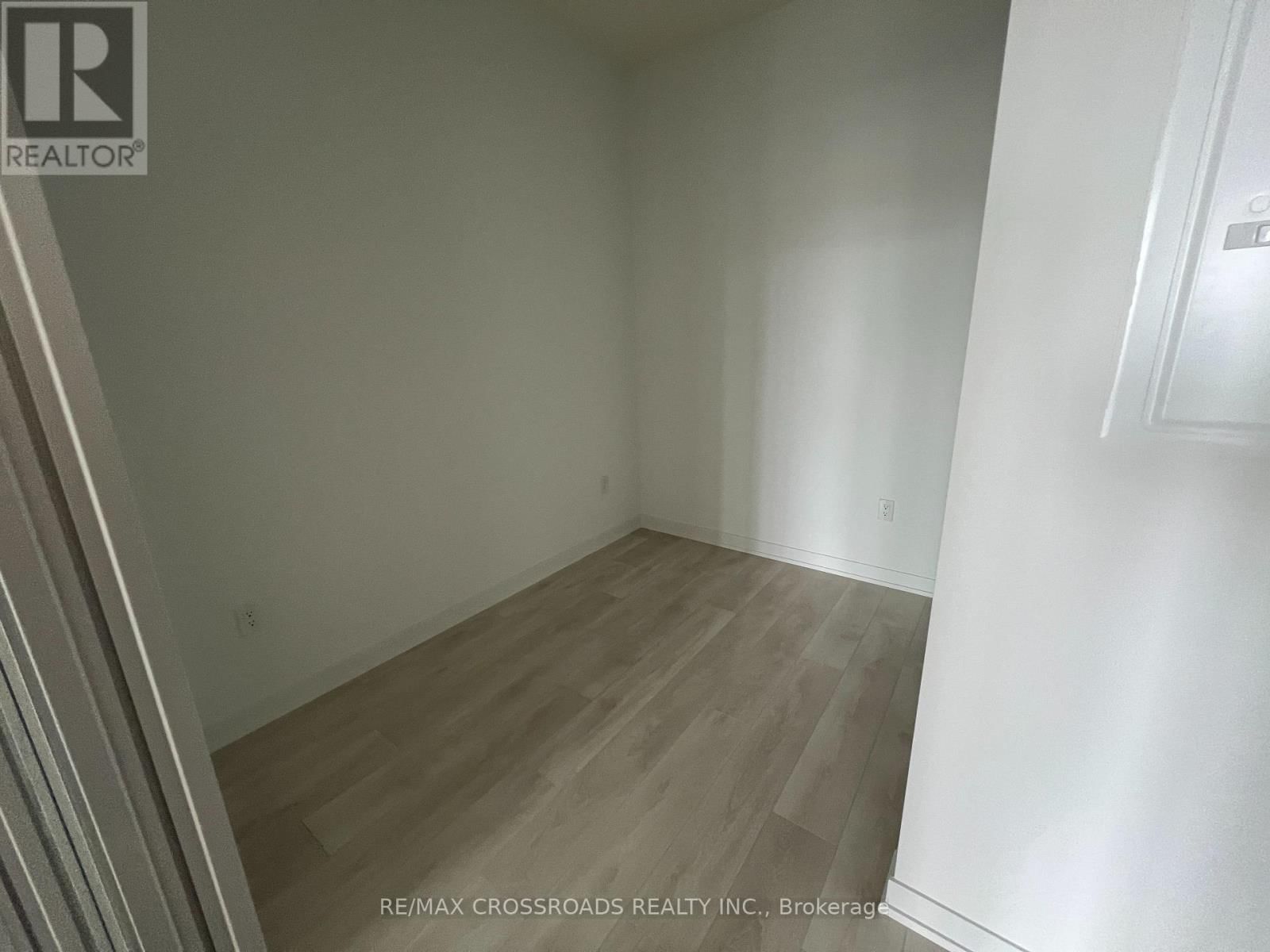 322 - 4878 POWERS COMMON Image 5