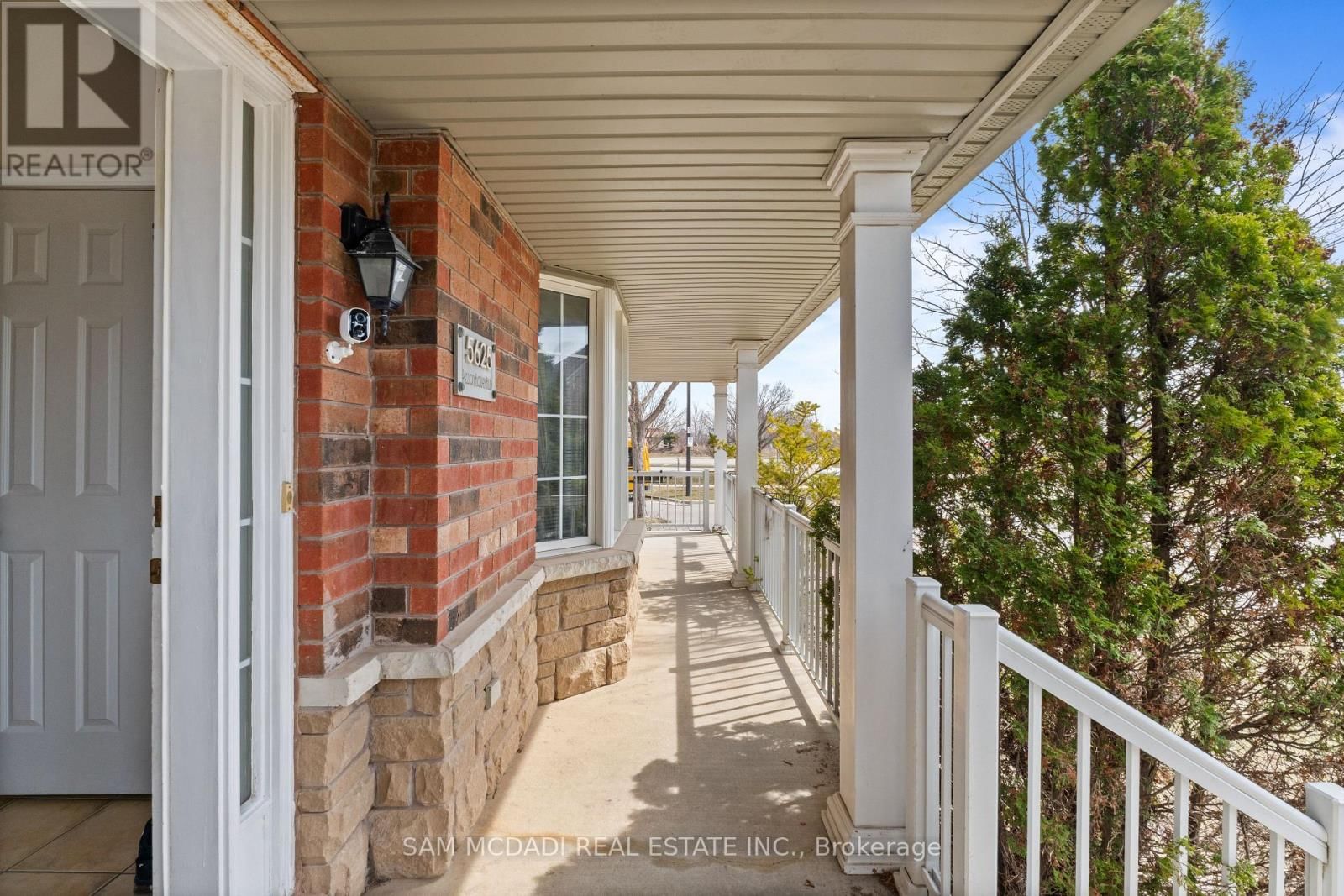 5625 PASSION FLOWER BOULEVARD Image 3