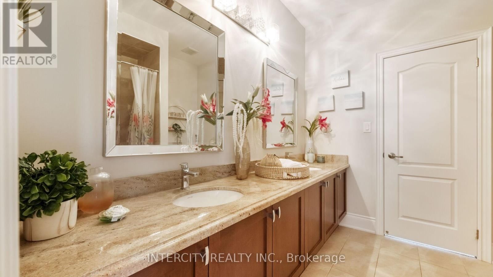 29 CHIMING ROAD Image 38