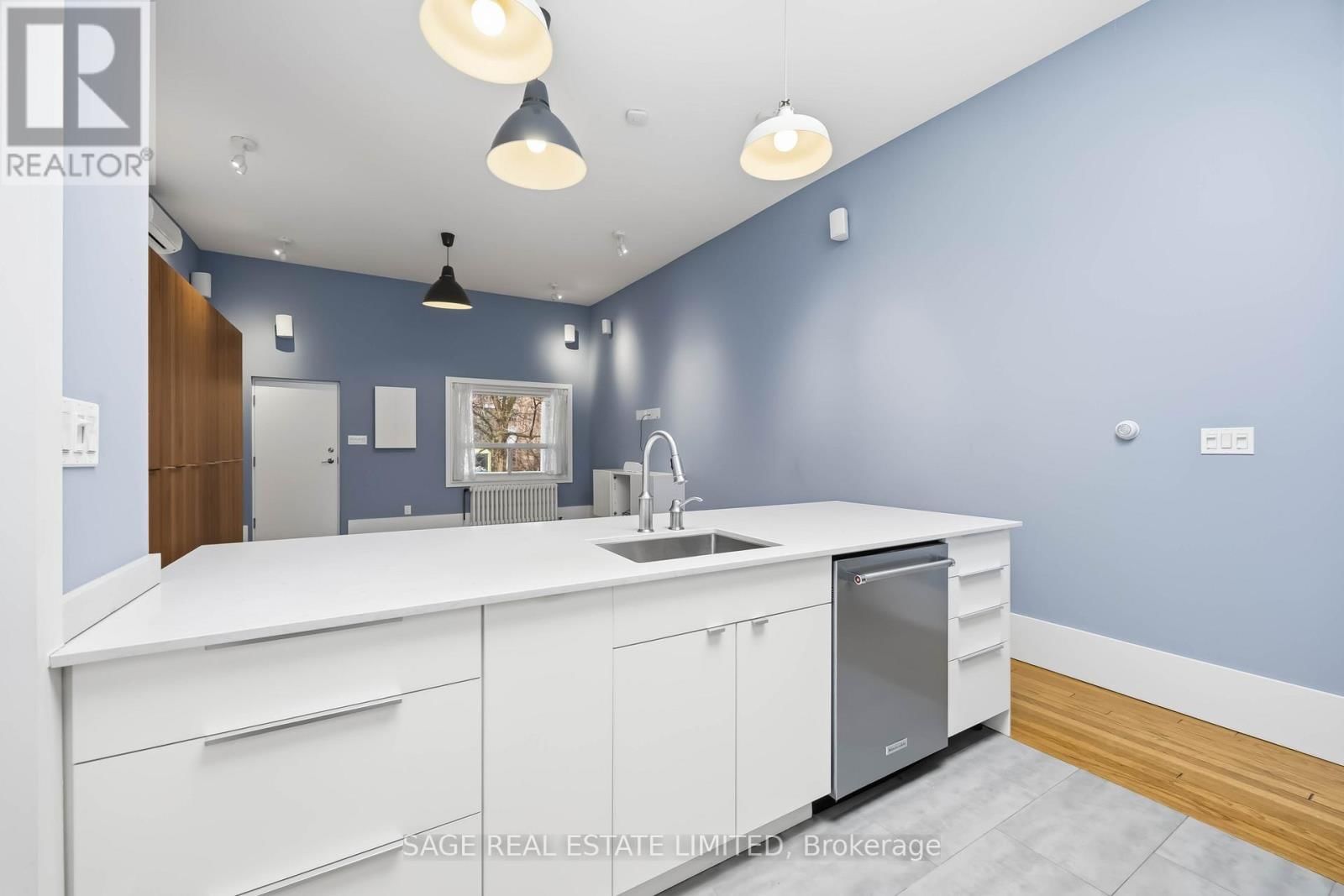 Upper - 251 HIGH PARK AVENUE Image 13