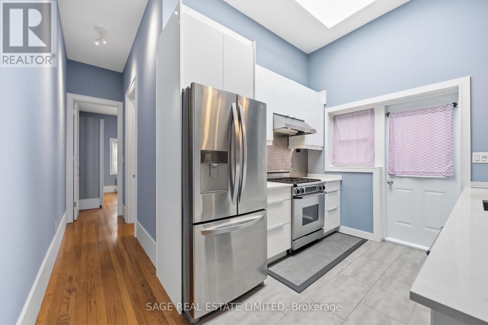 Upper - 251 HIGH PARK AVENUE Image 19