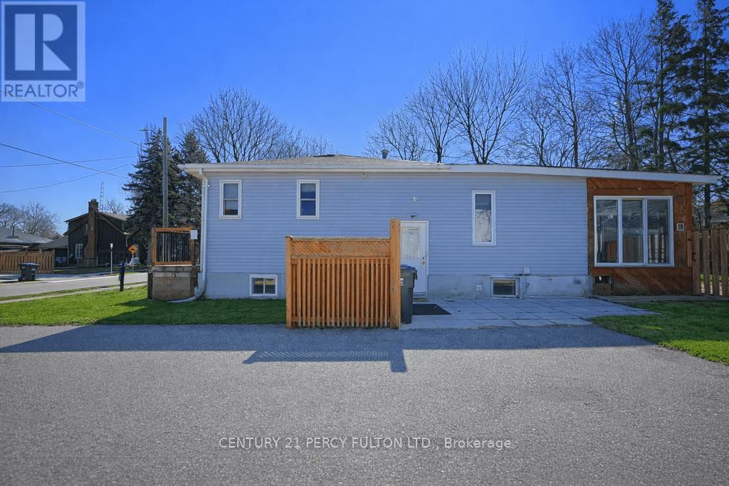 3 MILL STREET SOUTH Image 27