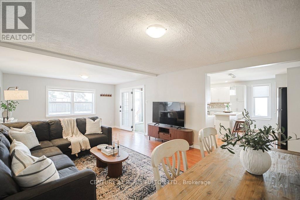 3 MILL STREET SOUTH Image 8