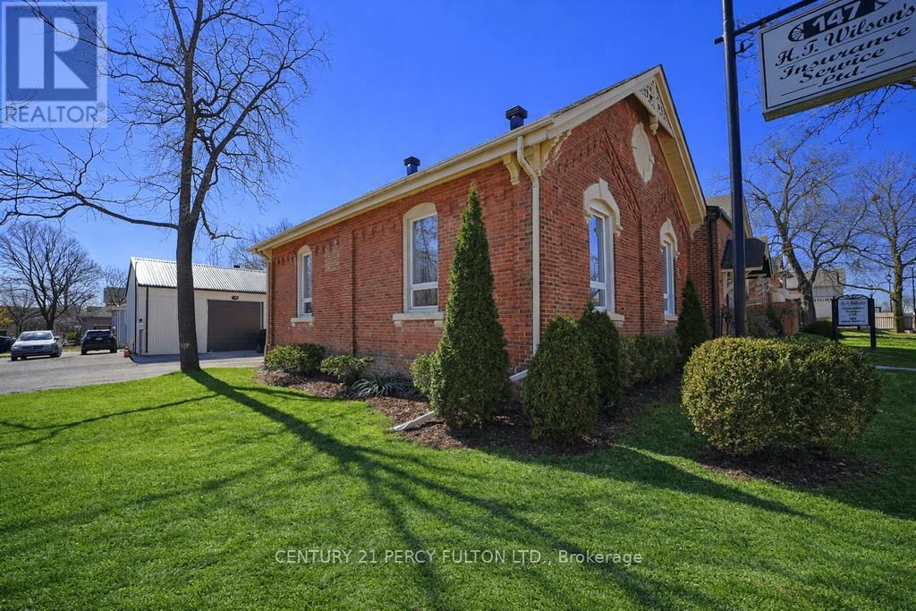 147 QUEEN STREET WEST Image 1