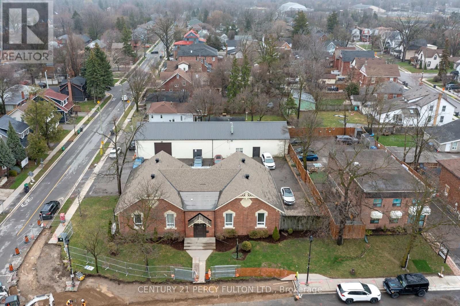 147 QUEEN STREET WEST Image 4