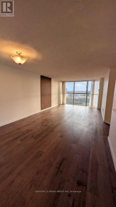 1112 - 4185 SHIPP DRIVE Image 4