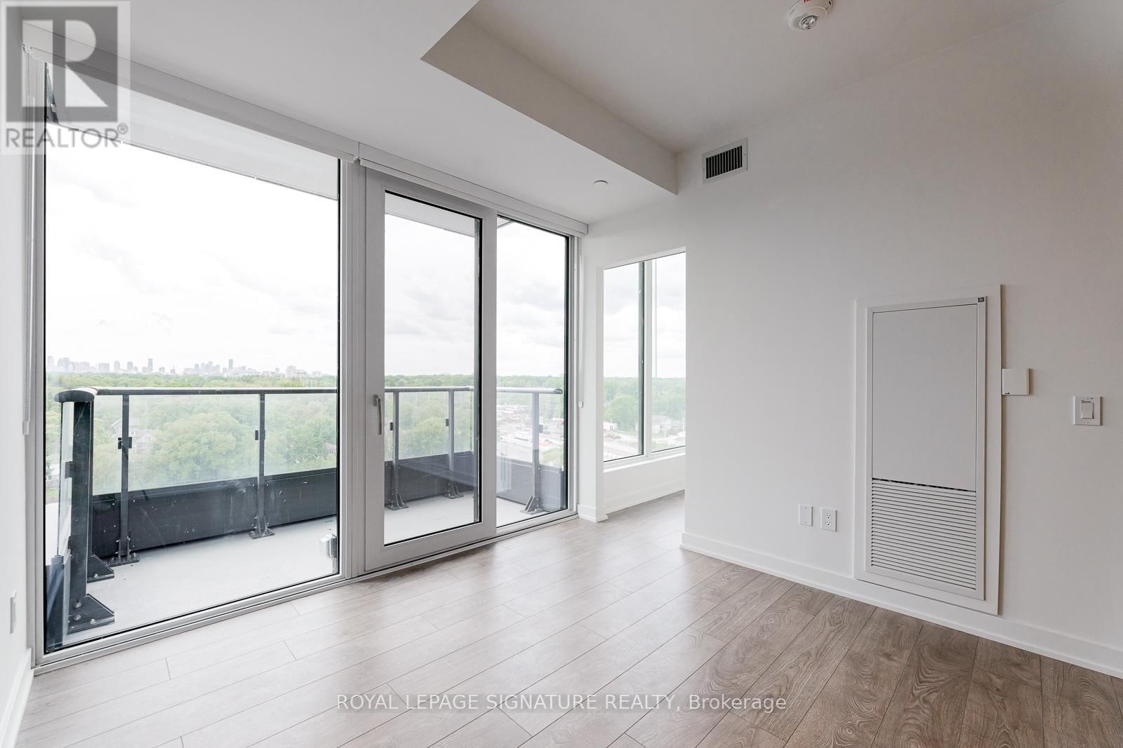 916 - 28 ANN STREET Image 11