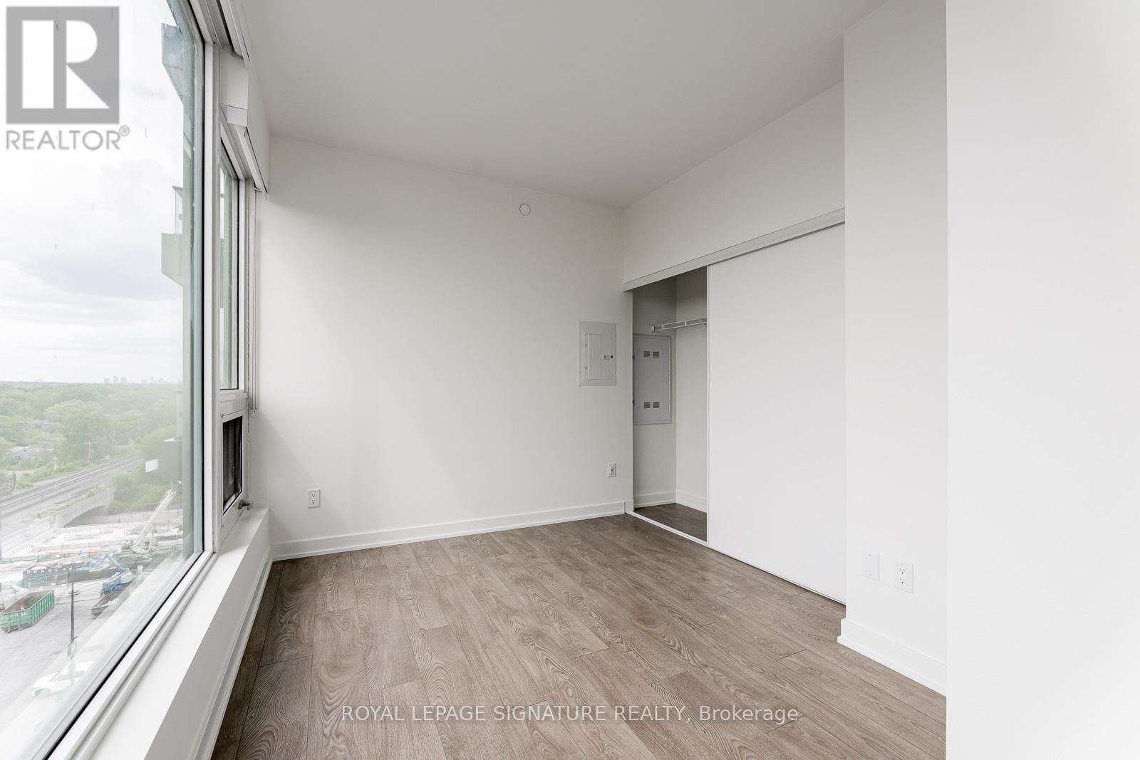 916 - 28 ANN STREET Image 12