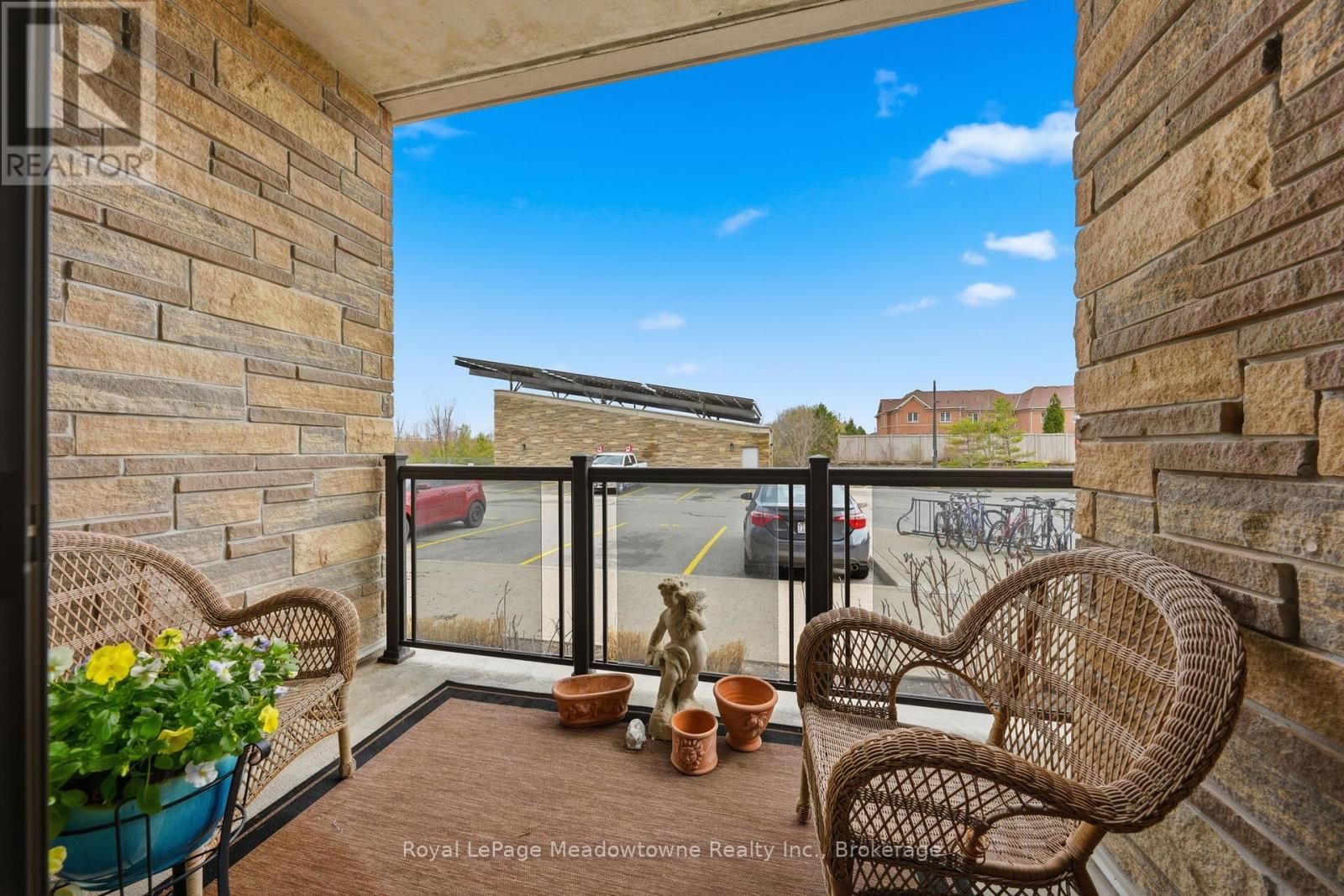 109 - 33 WHITMER STREET Image 11