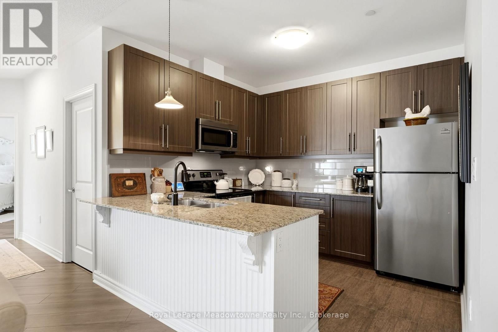 109 - 33 WHITMER STREET Image 14