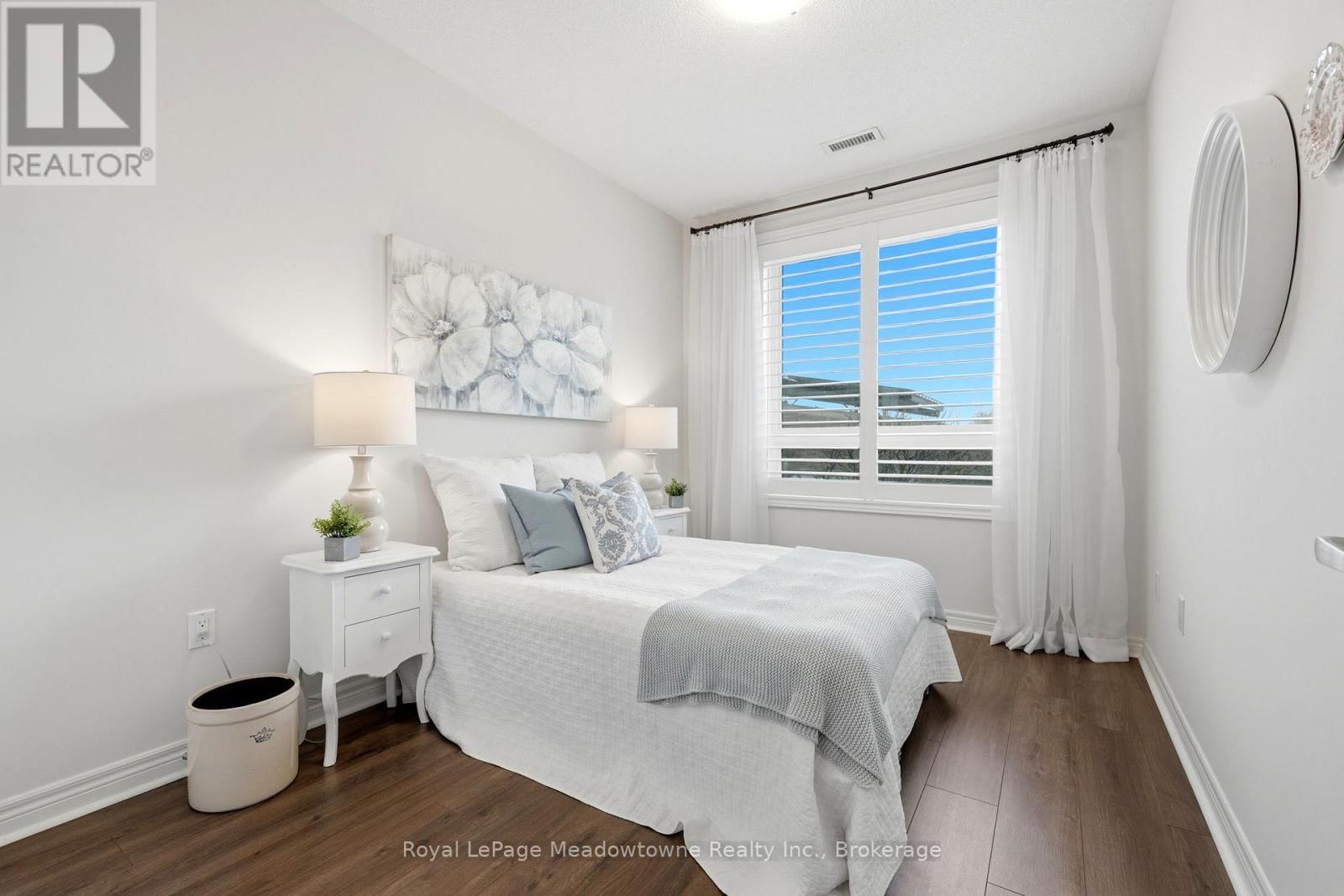 109 - 33 WHITMER STREET Image 25