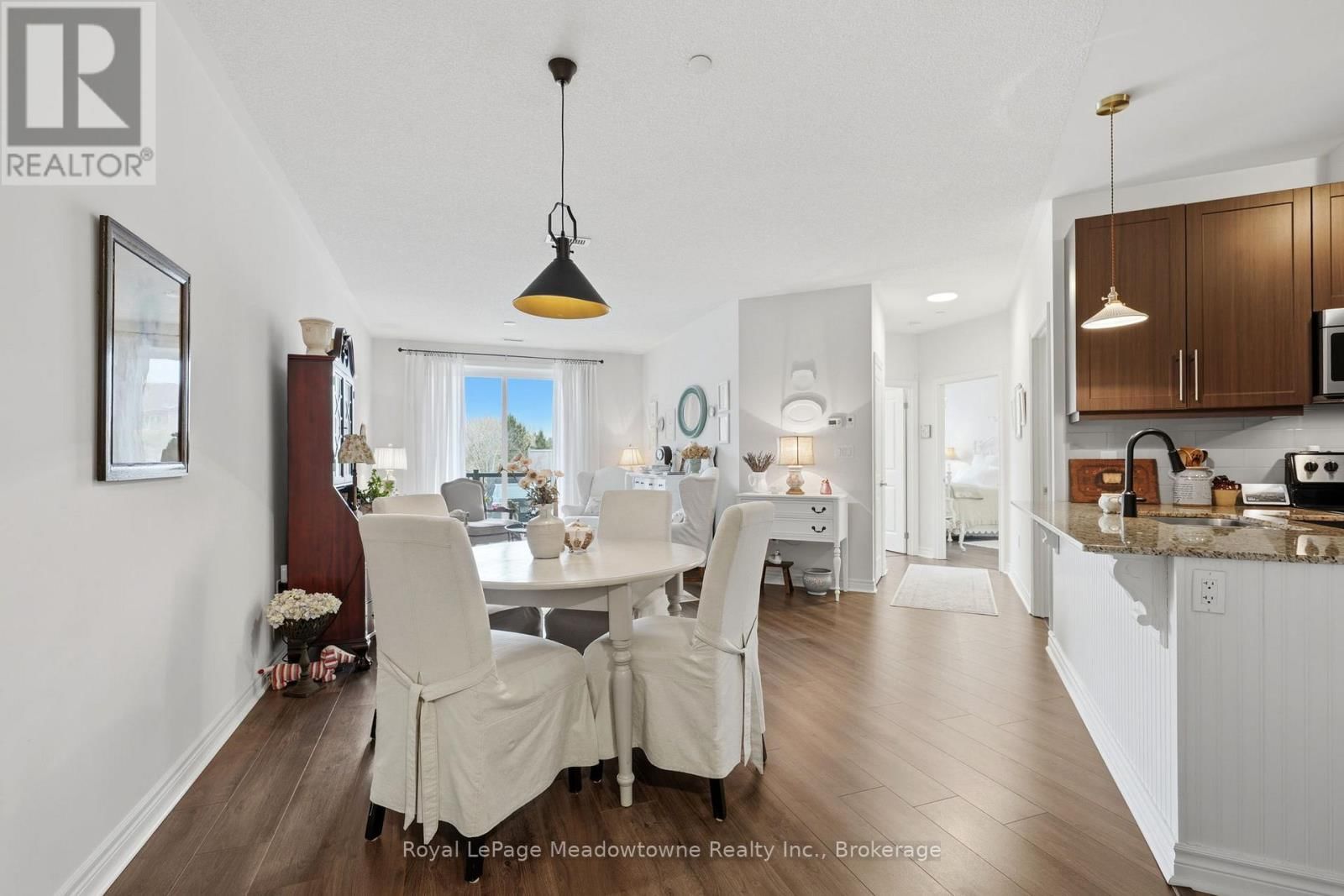 109 - 33 WHITMER STREET Image 5