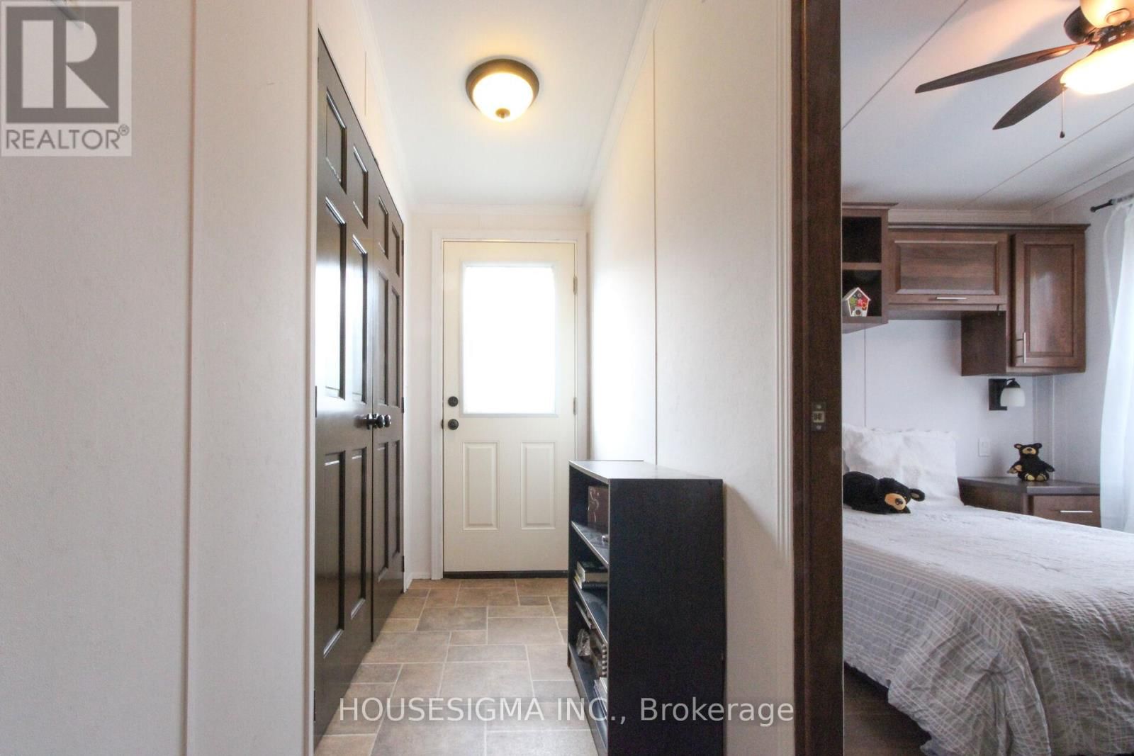 4449 MILBUROUGH - 5 TAMARAC LINE Image 18