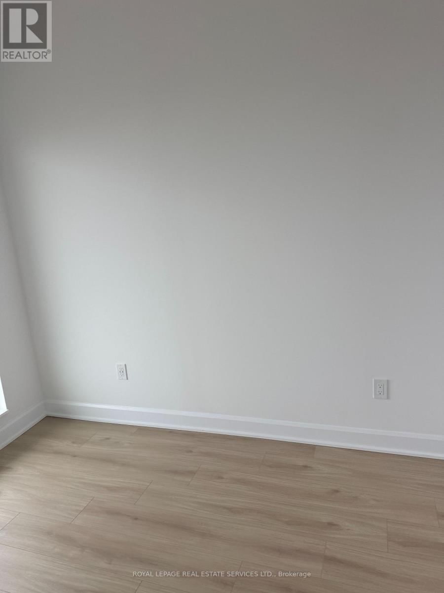 1203 - 3240 WILLIAM COLTSON AVENUE Image 10