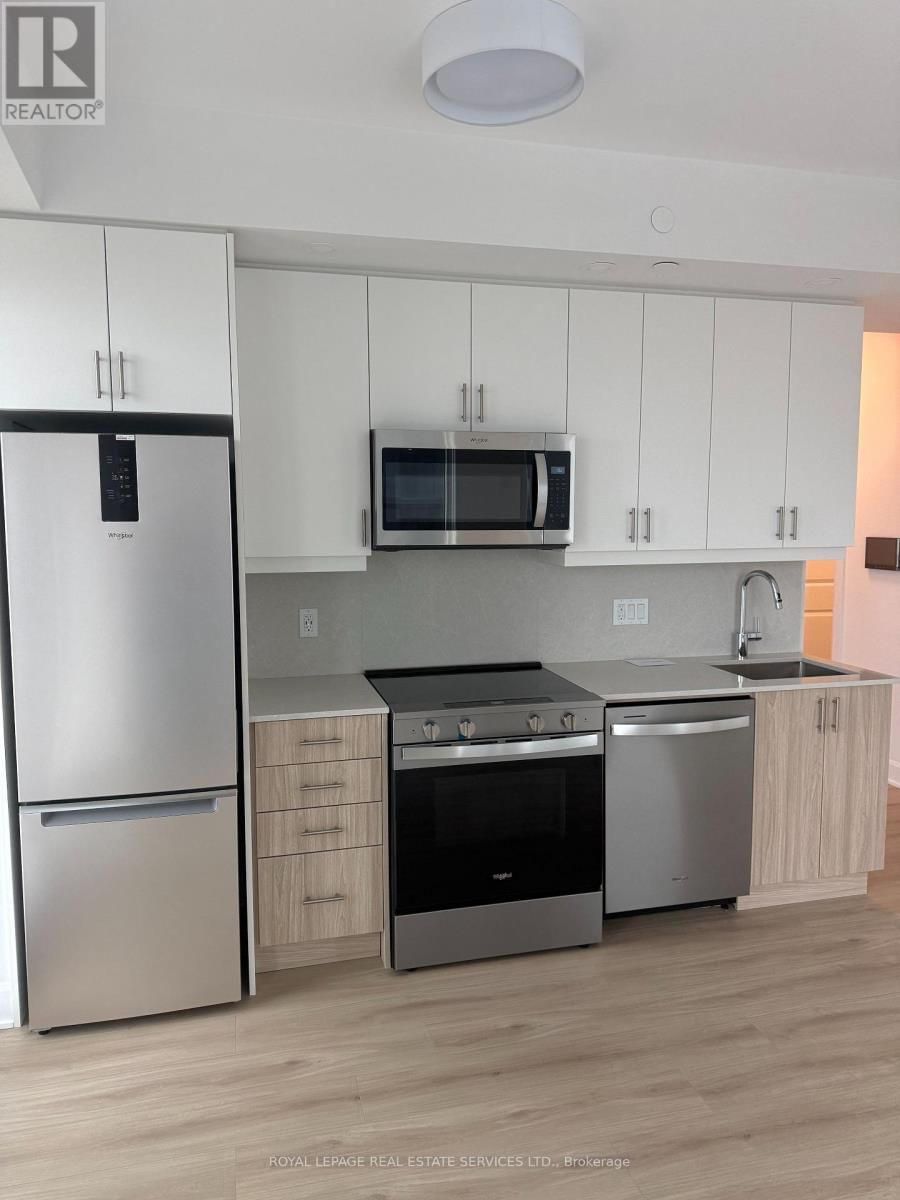 1203 - 3240 WILLIAM COLTSON AVENUE Image 3