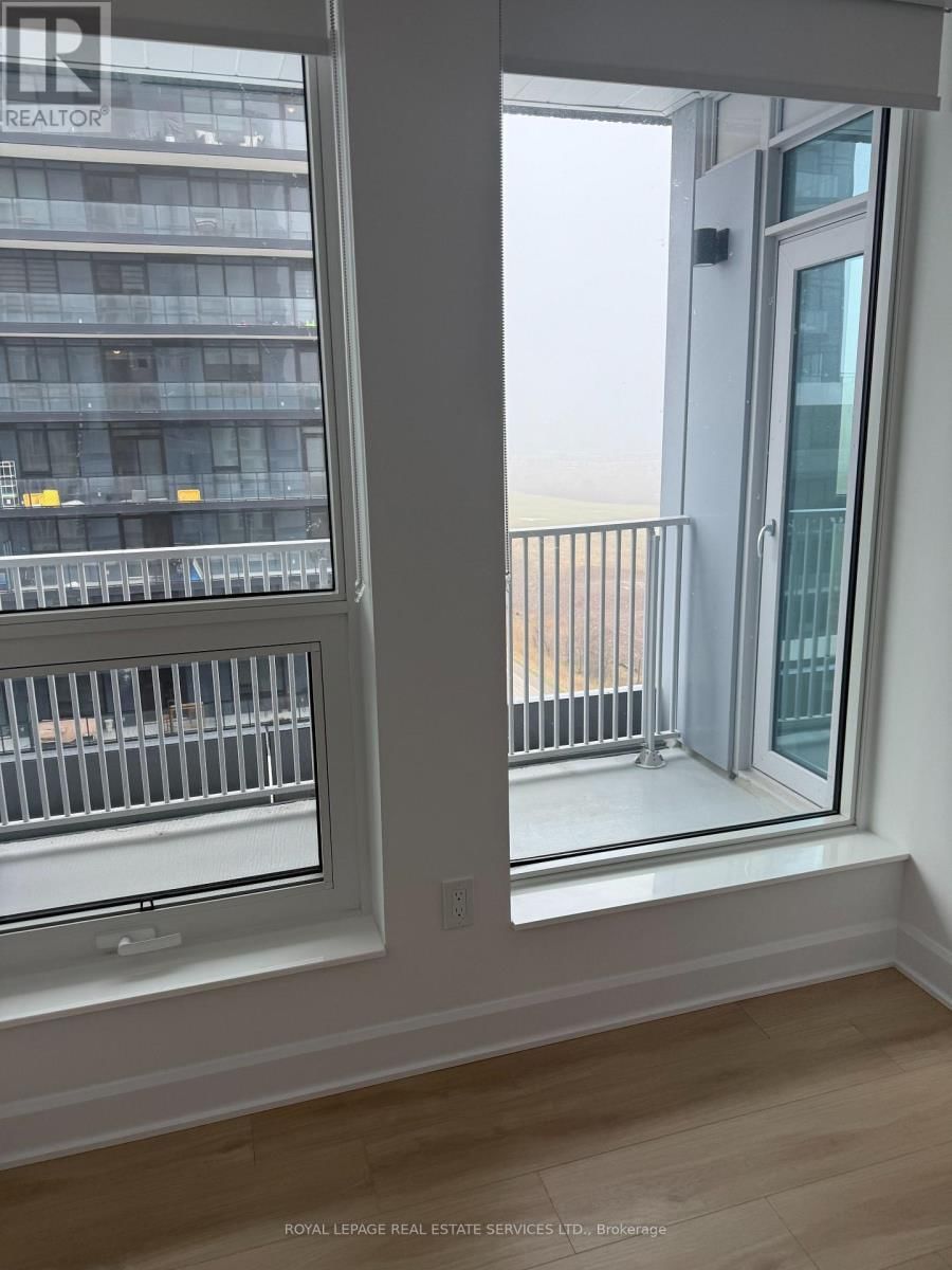 1203 - 3240 WILLIAM COLTSON AVENUE Image 8