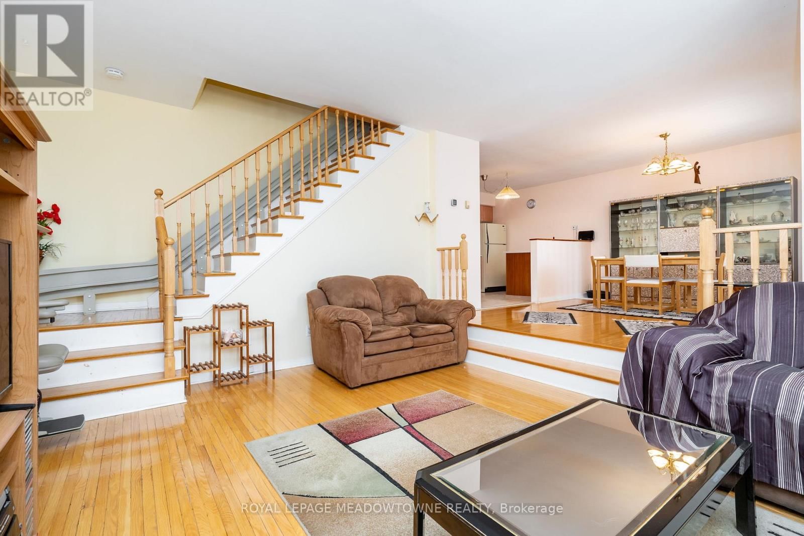 19 - 61 ARDGLEN DRIVE Image 12