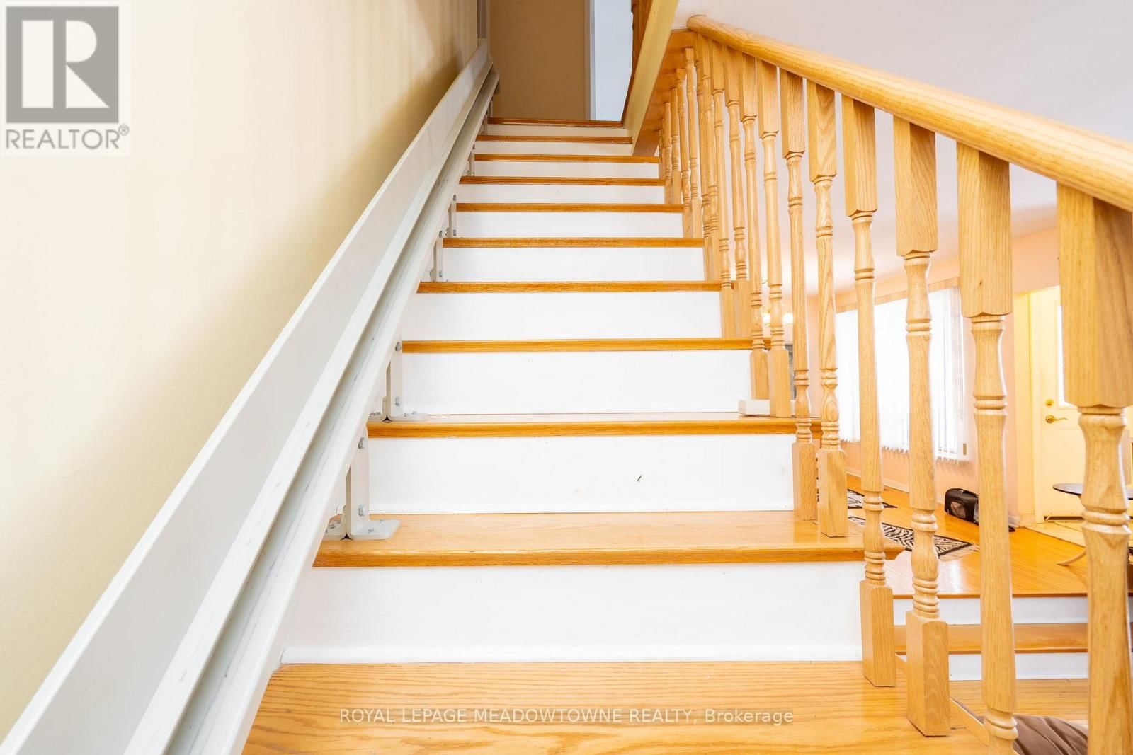 19 - 61 ARDGLEN DRIVE Image 13