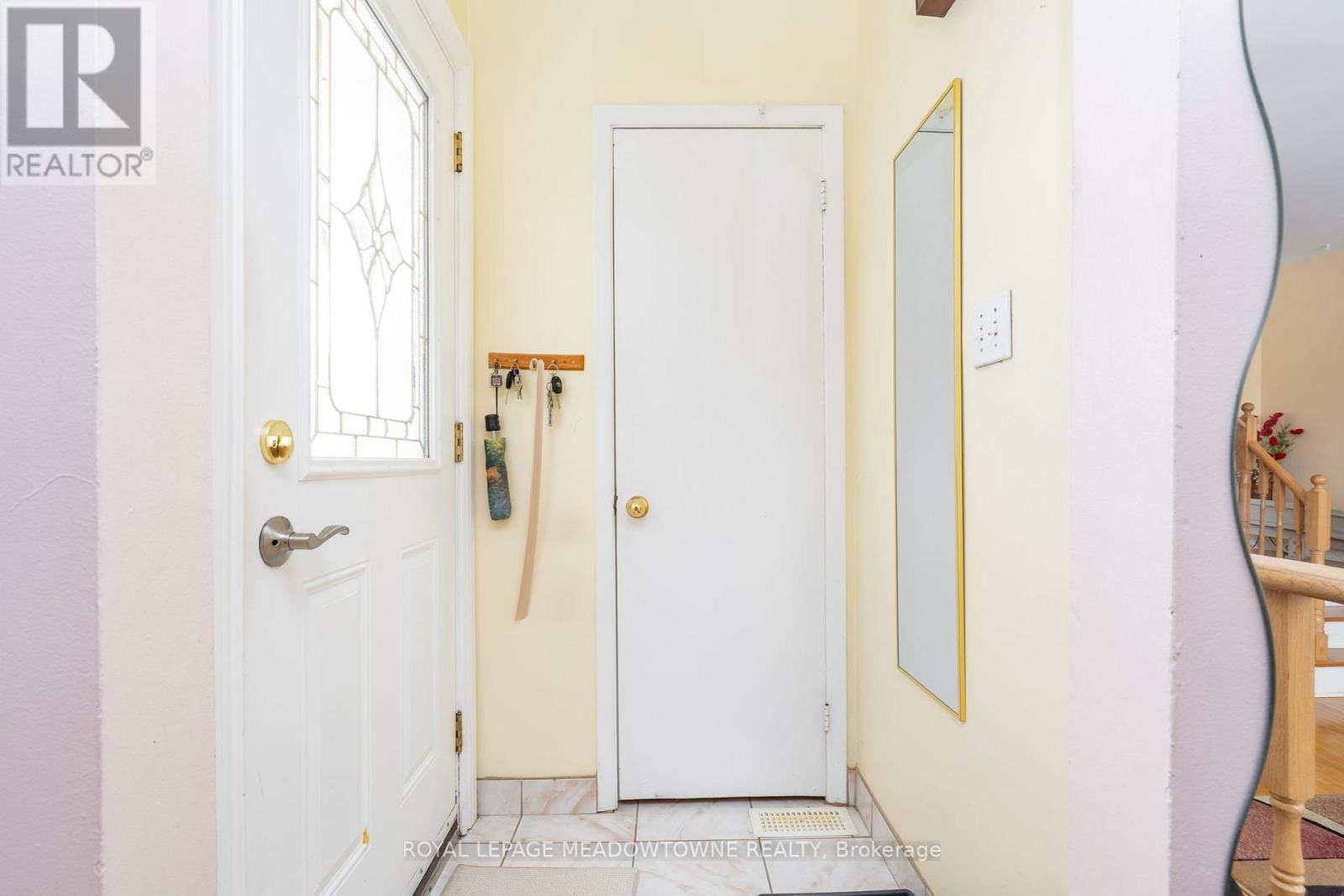 19 - 61 ARDGLEN DRIVE Image 3