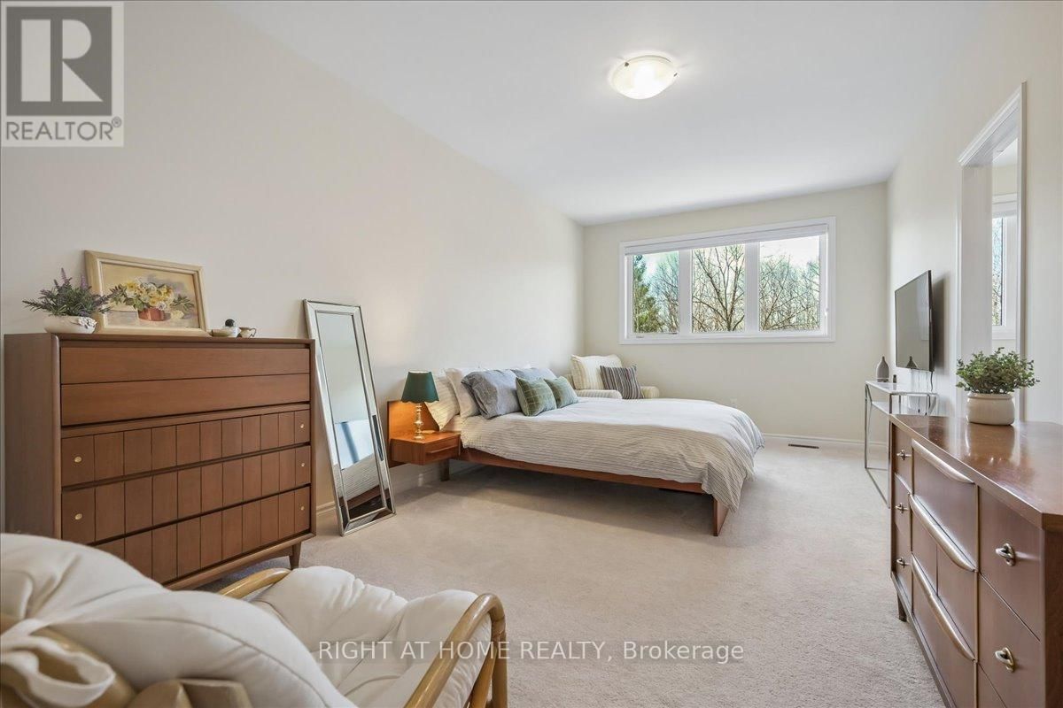 2092 ELLERSTON COMMON Image 29