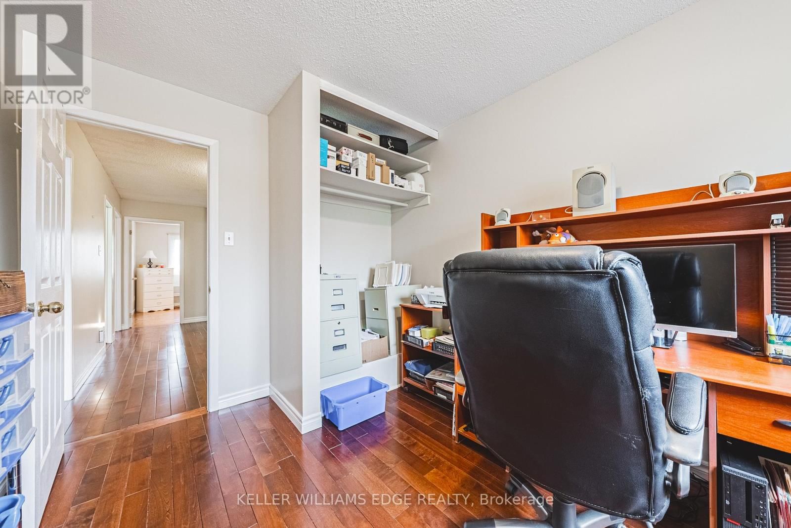 60 - 1576 NEWLANDS CRESCENT Image 17