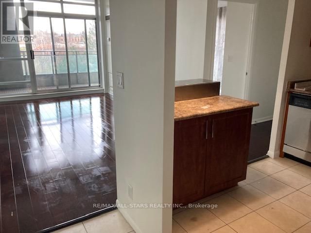 217 - 185 LEGION ROAD NORTH Image 8