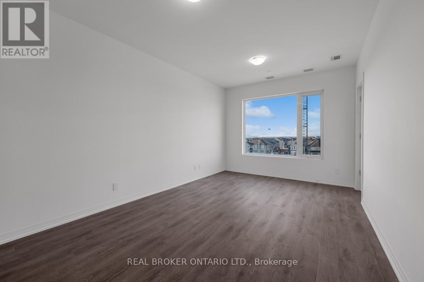 412 - 3265 CARDING MILL TRAIL Image 4