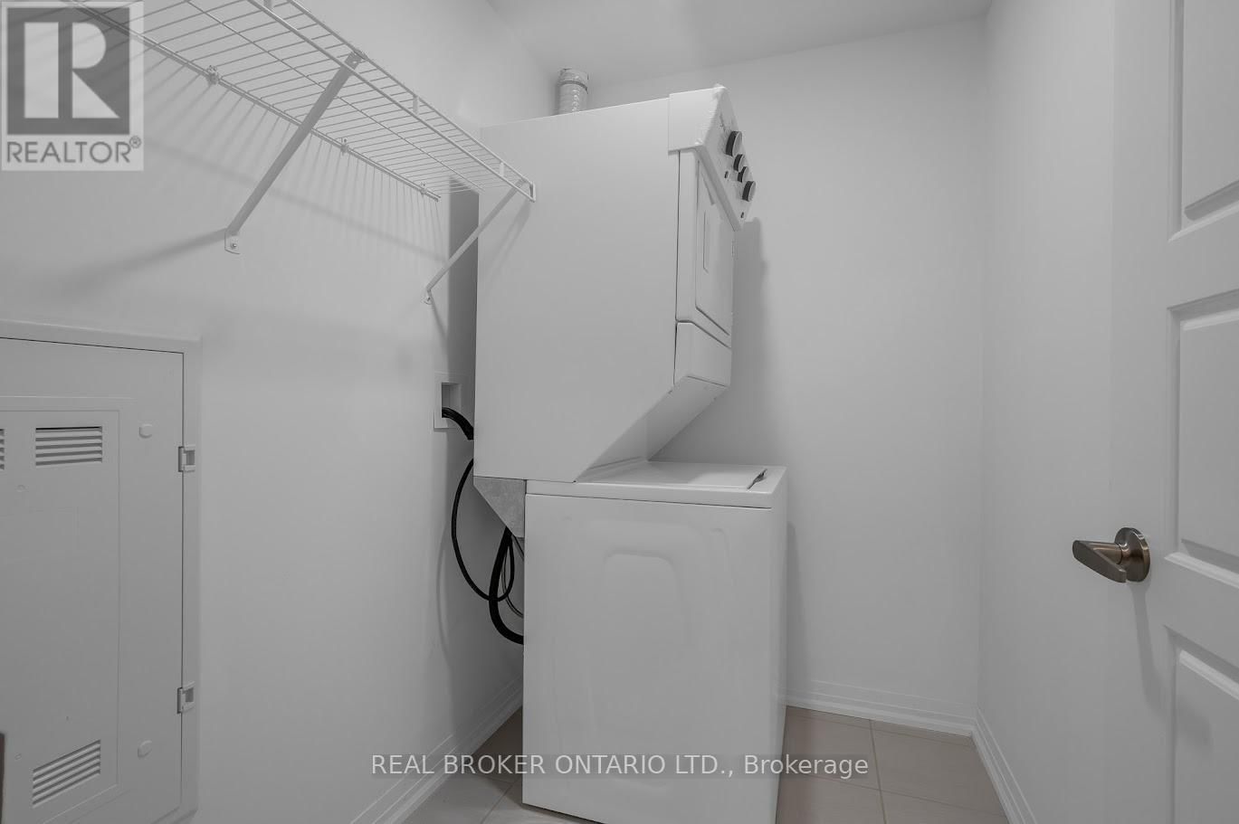 412 - 3265 CARDING MILL TRAIL Image 5