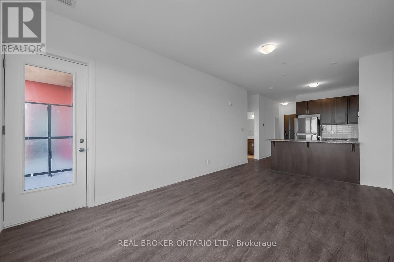 412 - 3265 CARDING MILL TRAIL Image 6