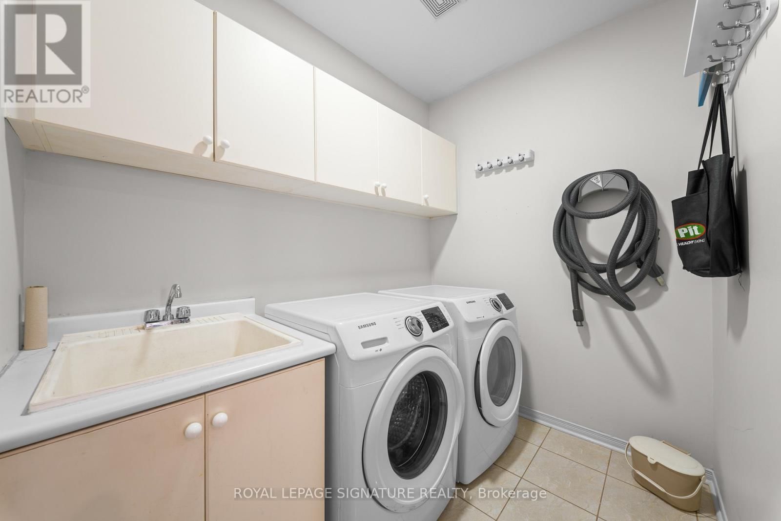 Main/Upper - 16 NEWARK WAY Image 29